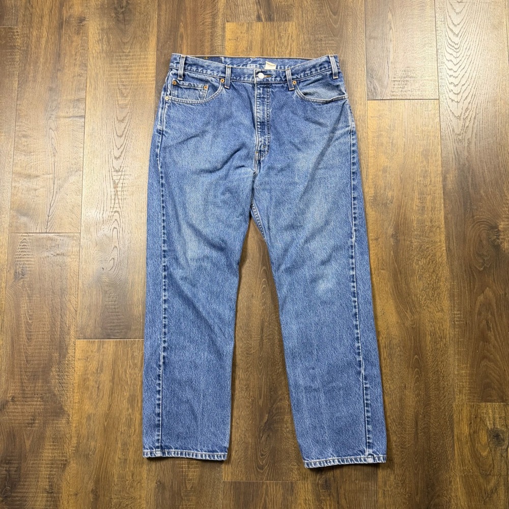 Vintage 90s Levis 505 Jeans Mens 38x30 (Fits 36x30) Straight Leg Medium Wash